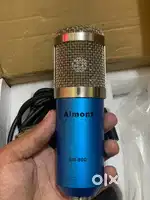 Mic for song recording podcast and streaming