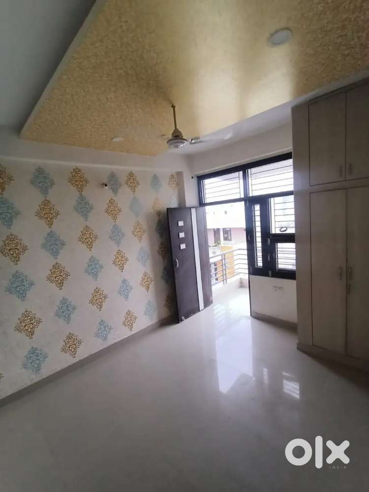 3 bhk independent semi furnished flat