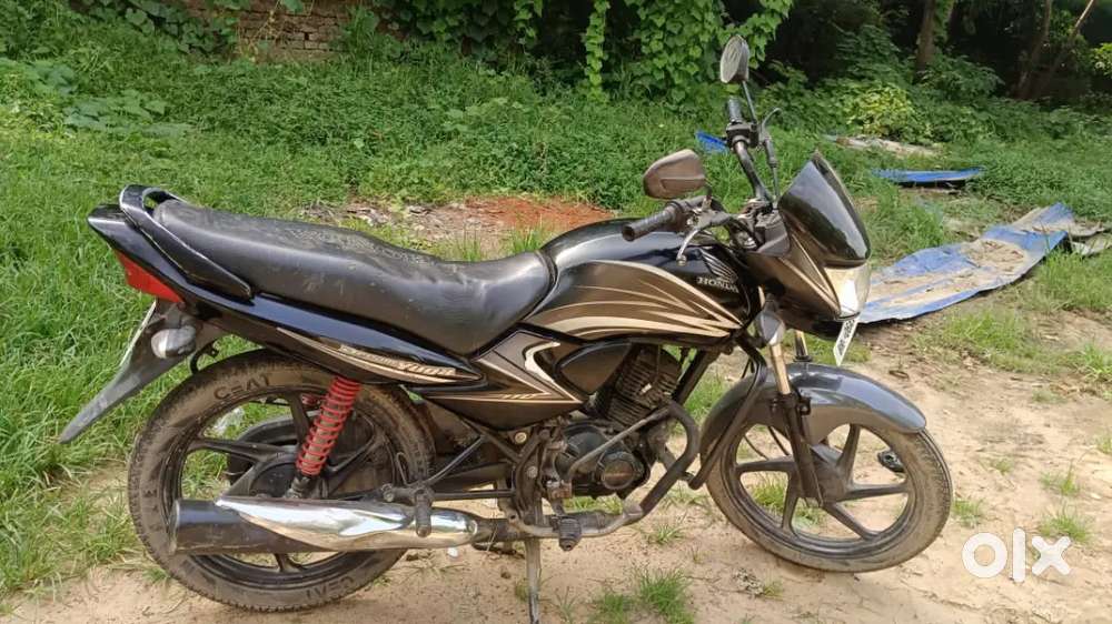 अर्जेंटसेल,सेल्फस्टार्टbike फुल कंडीशनमेंहै बाइक में कोई काम नहीं है