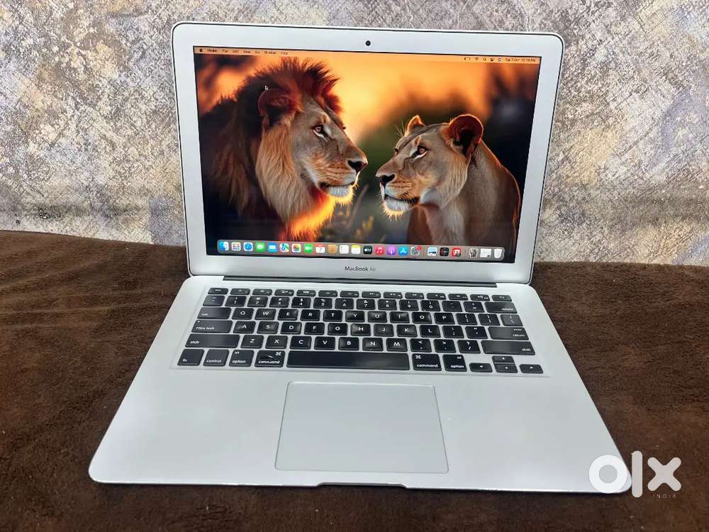 Apple Macbook Air 13inch 8Gb Ram 2017 year model slim