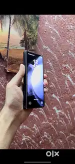 Samsung fold 5 256