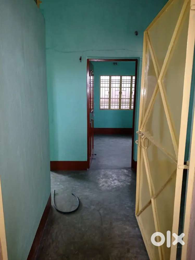 1 room & balcony with common bathroom available with a bike parking