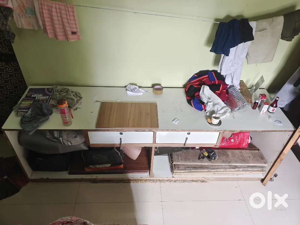 Shop Table