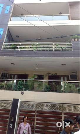 Roommate Flatmates in Dwarka mor(Rama Park) with greate facilities..