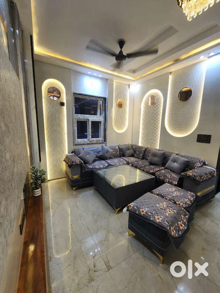 2 BHK flats Available in Uttam nagar semi furnished with 90%0loan