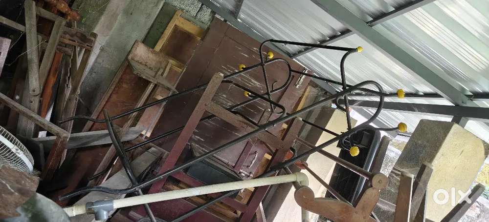 Used furnitures and other wood items for sale