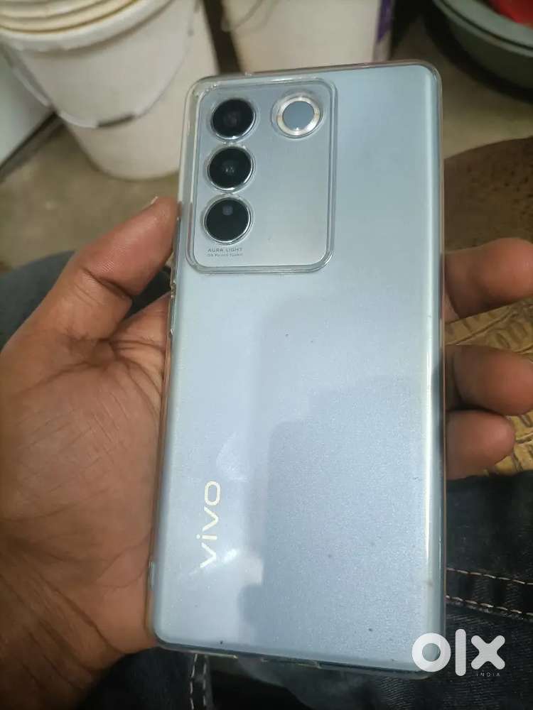 Vivo v 27 12/256
