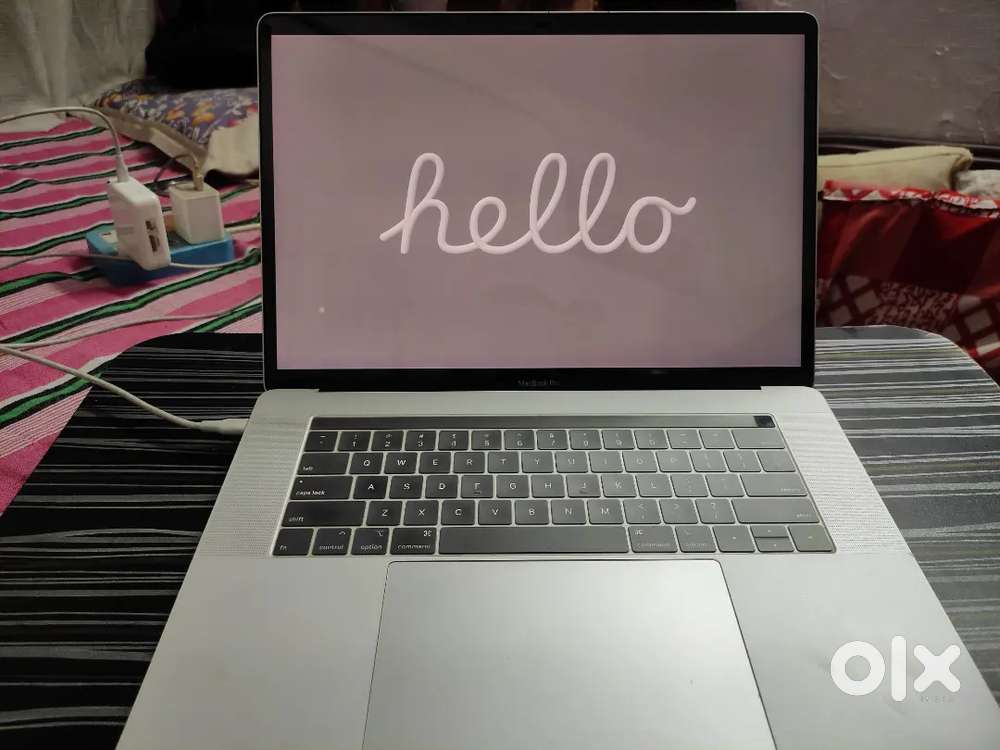 MacBook Pro 16/512 i7 processor for video editor