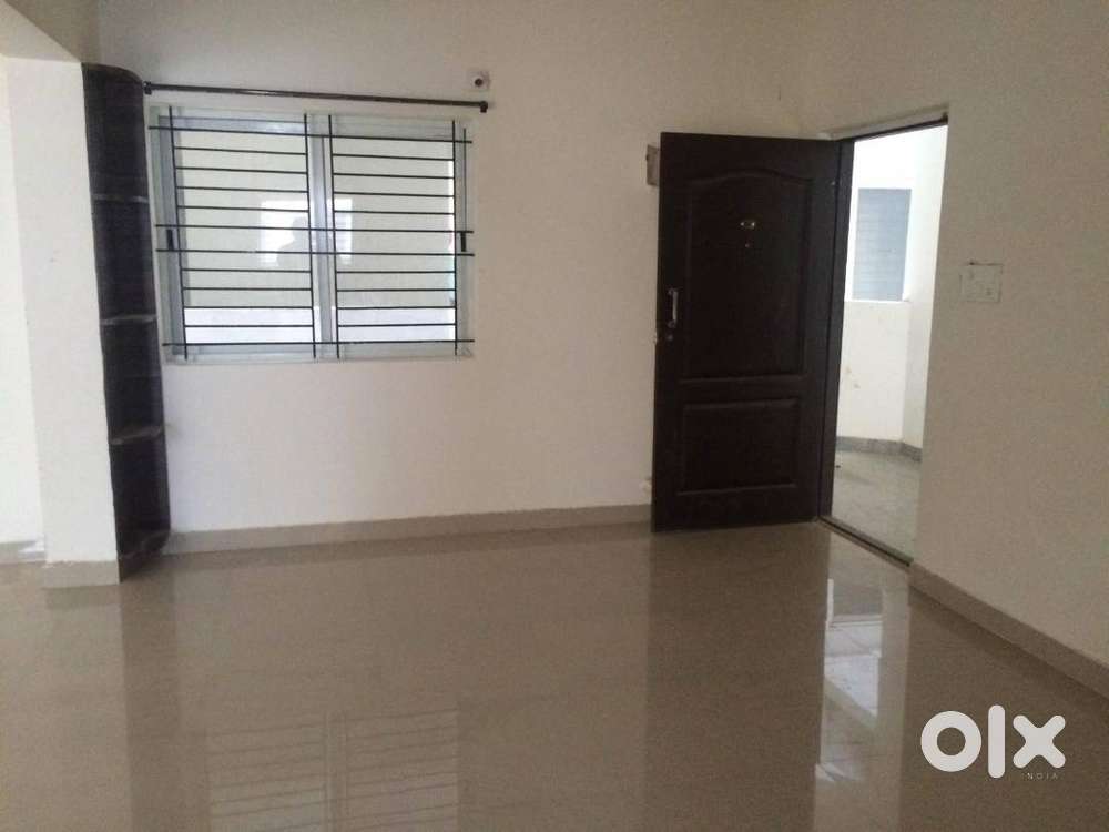 Spacious 2BHK Apartment for LEASE in Whitefield US783