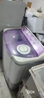 3 years old LG company semi automatic washing machine proper working
