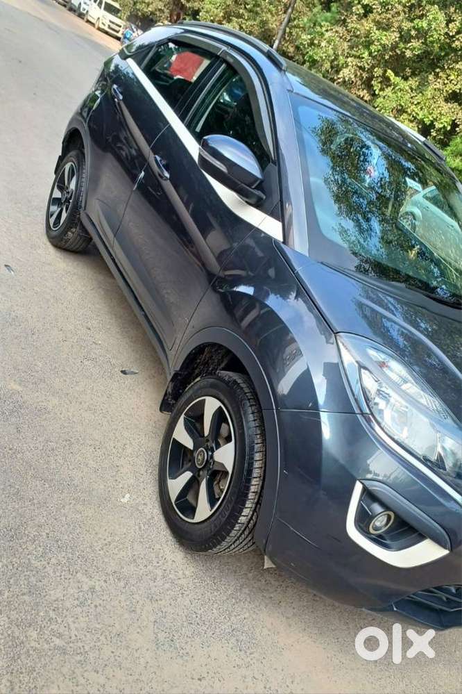 Tata Nexon 1.2 Revotron XTA, 2018, Petrol