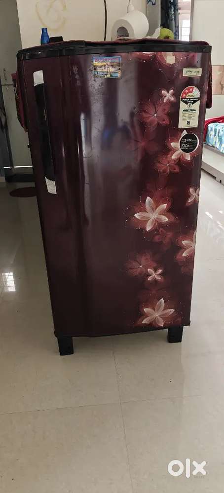 Godrej single door 185 Liters in excellent working condition