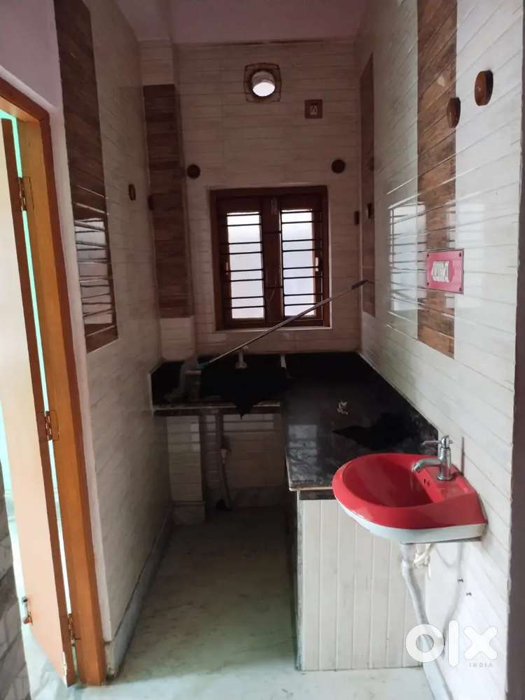 1RK & 1BHK Flat available in Baghajatin area...