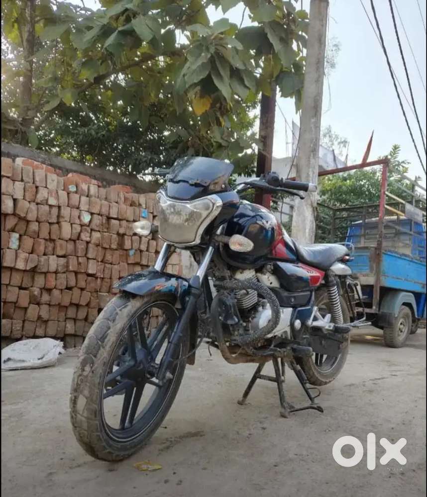 Gadi ki kandisan sab tik thak haye