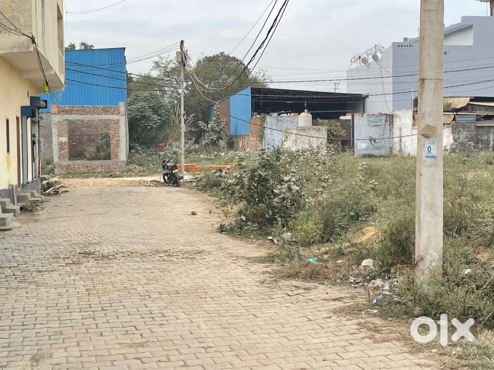 Under 100 meter on nh24 lal kuan eligant marrage hall