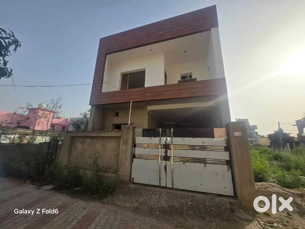 5 marla duplex 4 bhk east facing