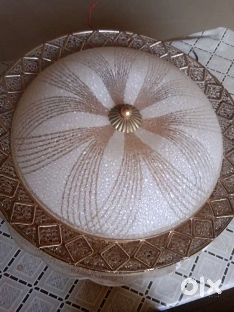 Jummar of ceiling in good condition.shows colourful light.