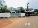 Aluva near rajagiri hospital 8cent 2400sqt 4bhk house urgent sale 1.18