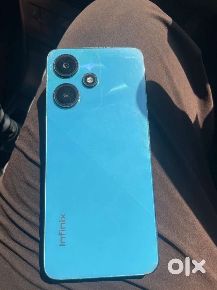 Infinix hot30i.  8/128