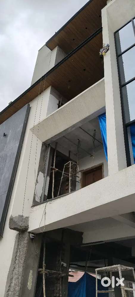 Am male Need female roommate at kphb road no 3