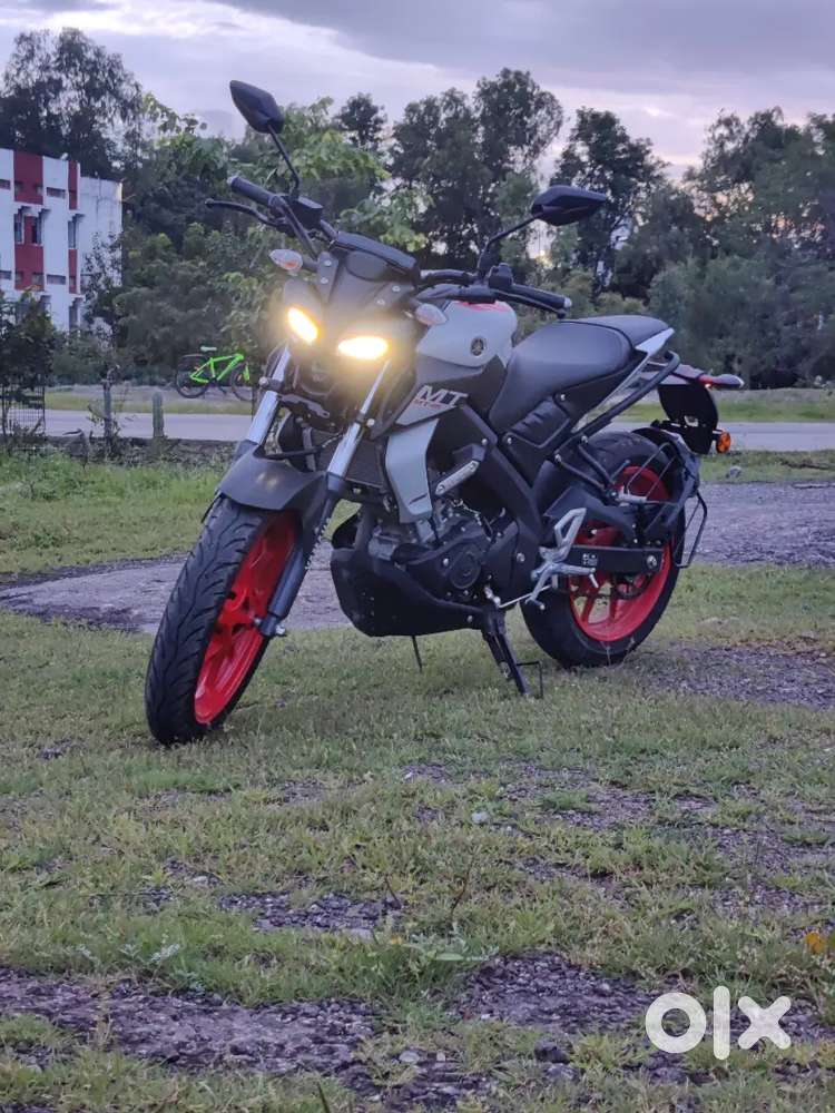 Yamaha MT- 15 White Very Well maintained.