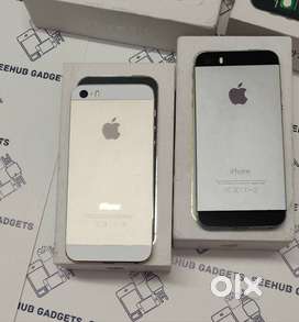 All new iPhone 5s 16gb storage verient box packed handset with all acc