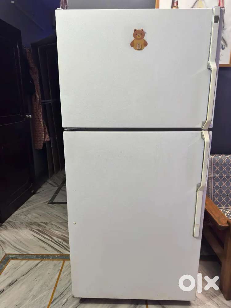 GE Fridge For Sale