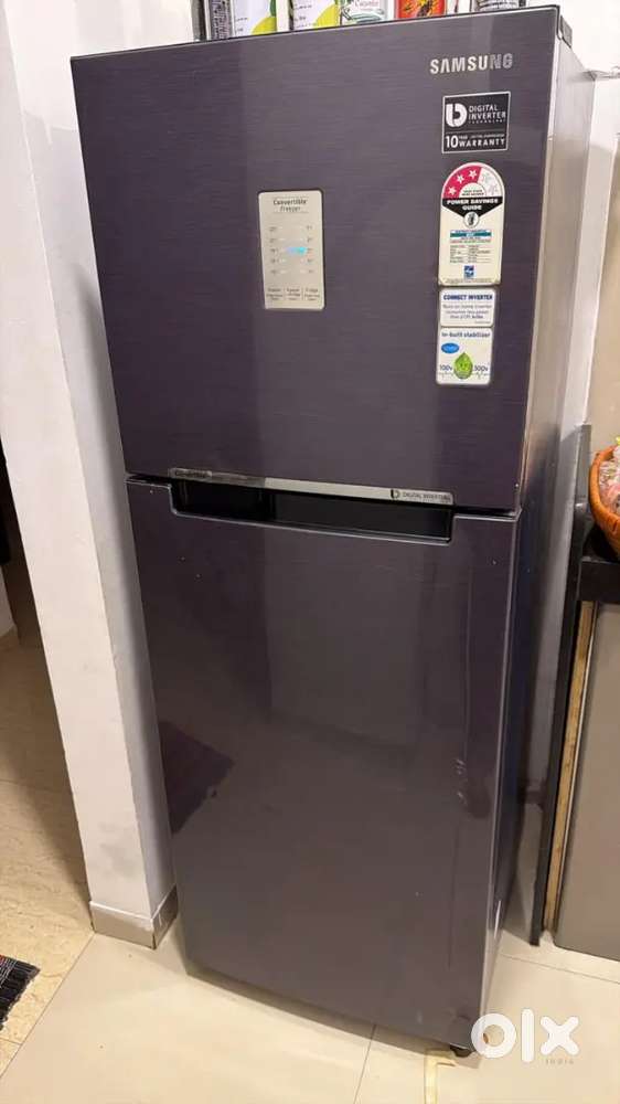 Double door Samsung fridge available to sell