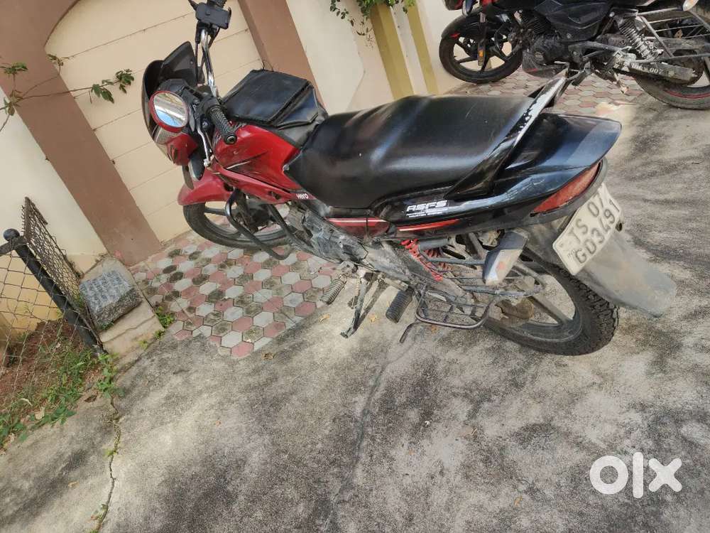 Back side new tyre in battery. Full engine condition