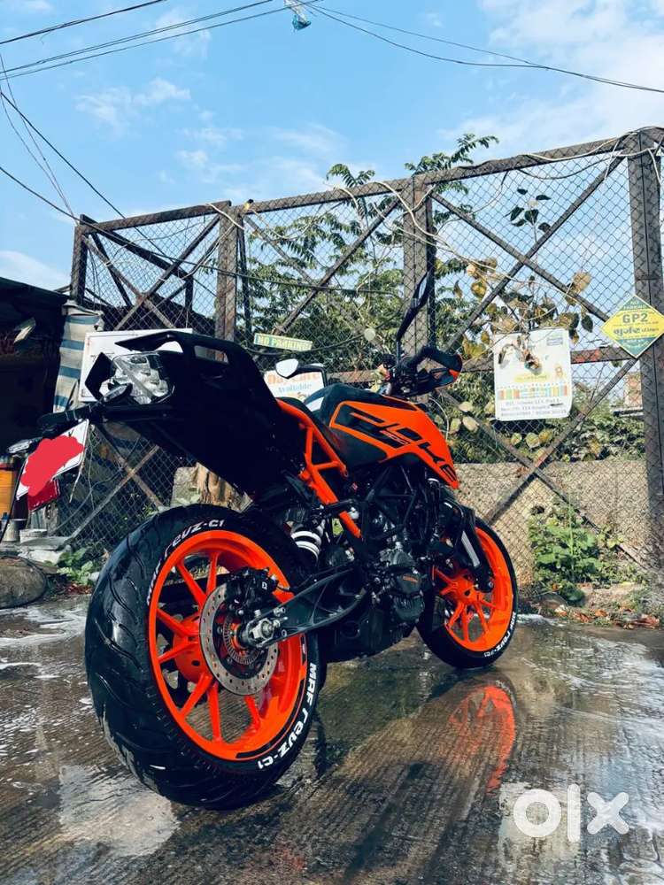 KTM duke 200 new condition only 13000 km urgent sell