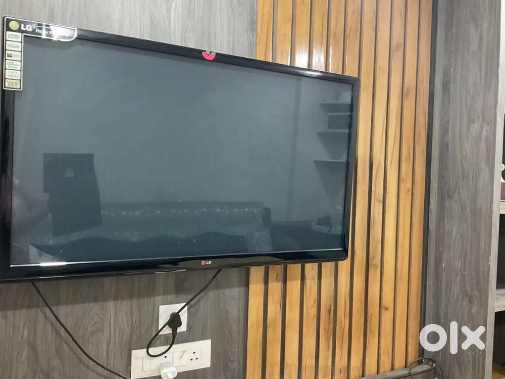 LG 42'' Plasma TV 600 Hz Motion & Deep BlacksGaming Ready