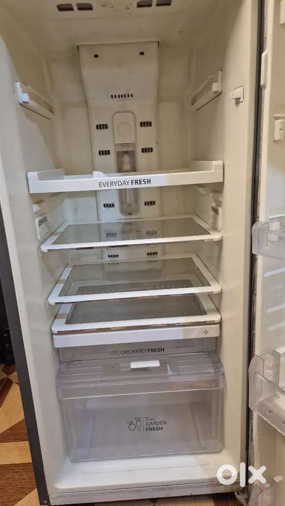 Double door fridge good condition 2020 model