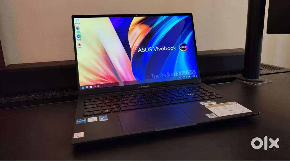 Asus VivoBook (Ryzen 3, 237GB SSD) – Excellent Condition