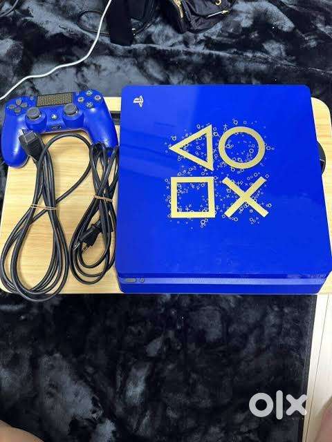 PS4 Days of Play Blue Limited Edition