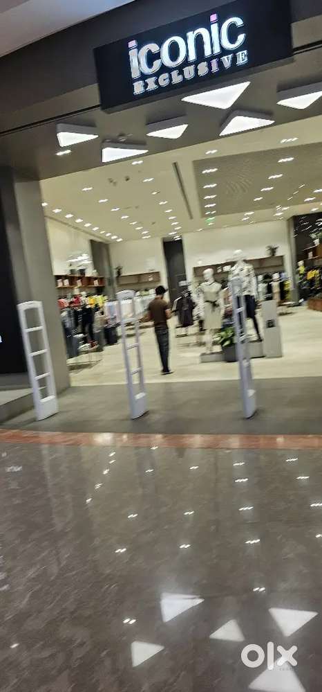 Front office administrator for education institute. Fair English.