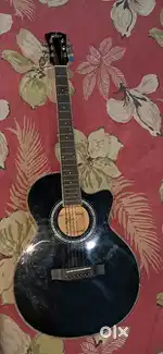 Gibz g39 guitar rarely used no scratches