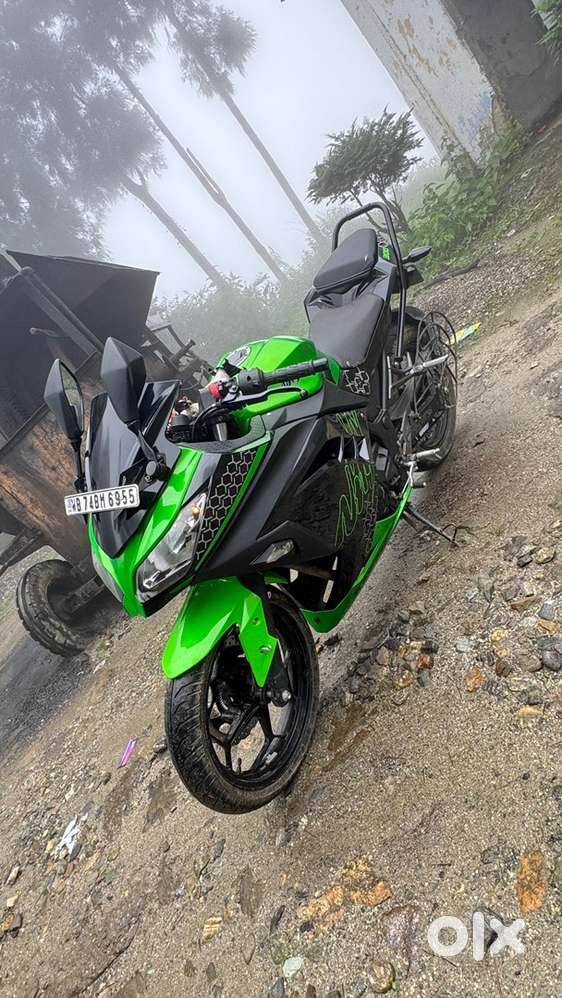 Kawasaki ninja 300 bs6