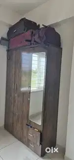 Wardrobe on Sell