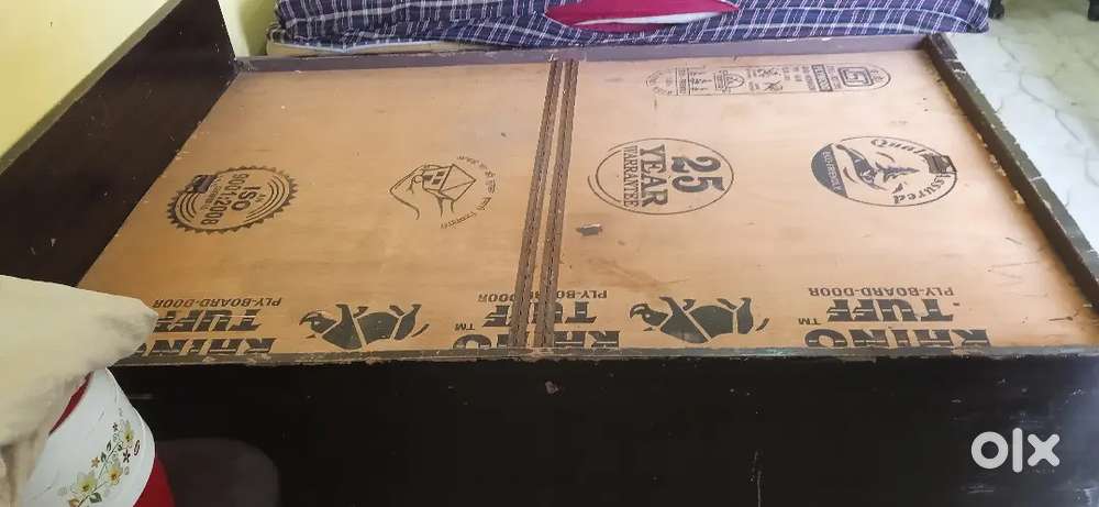 Single Bed, Almira, Table & Cooler – Pocket Friendly, Good Condition
