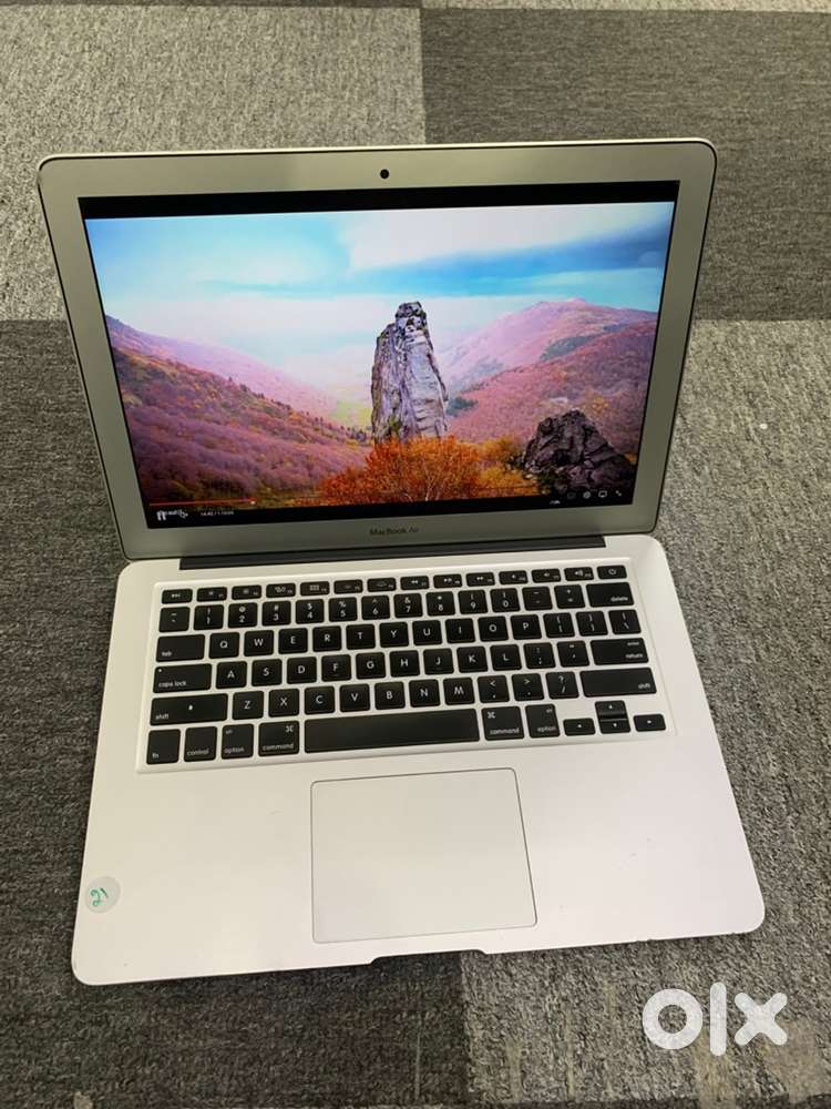Macbook Air A1466/13inch/2017/Core i5/8GB RAM/128GB SSD/Working Good
