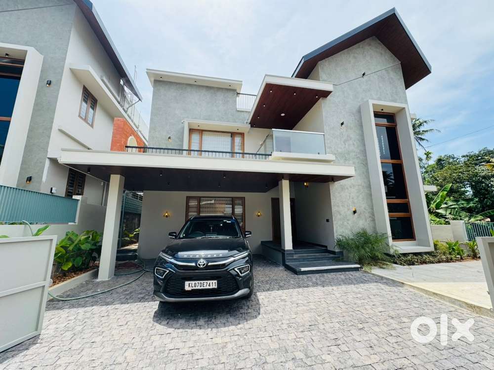 New Premium Villas for sale at Kuzhivelipady, Kakkanad