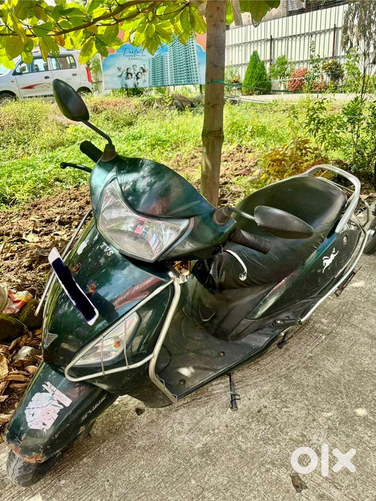 Tvs jupiter dark green limited colour in good condition