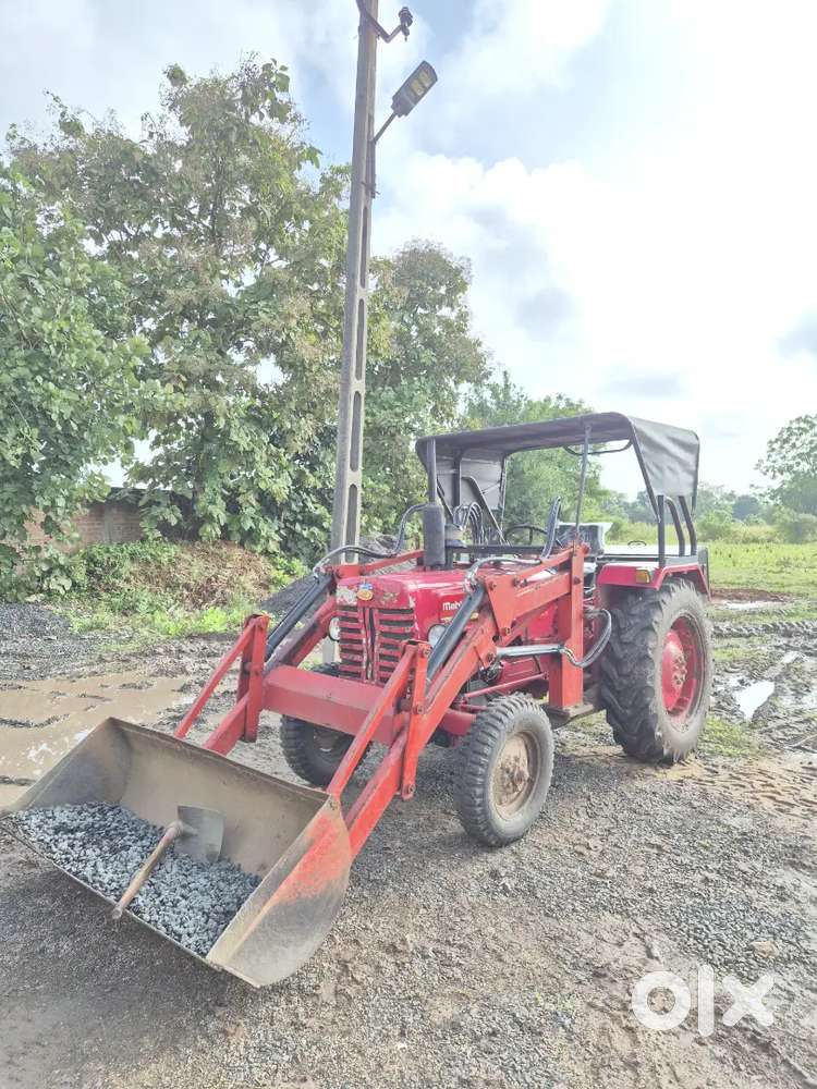 Tractor ni trolly load karva mate chale
