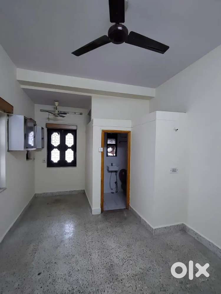 2bhk flat for rent  Yashoda nagar