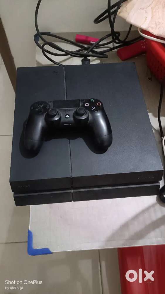 Ps4 1TB model for immediate sale