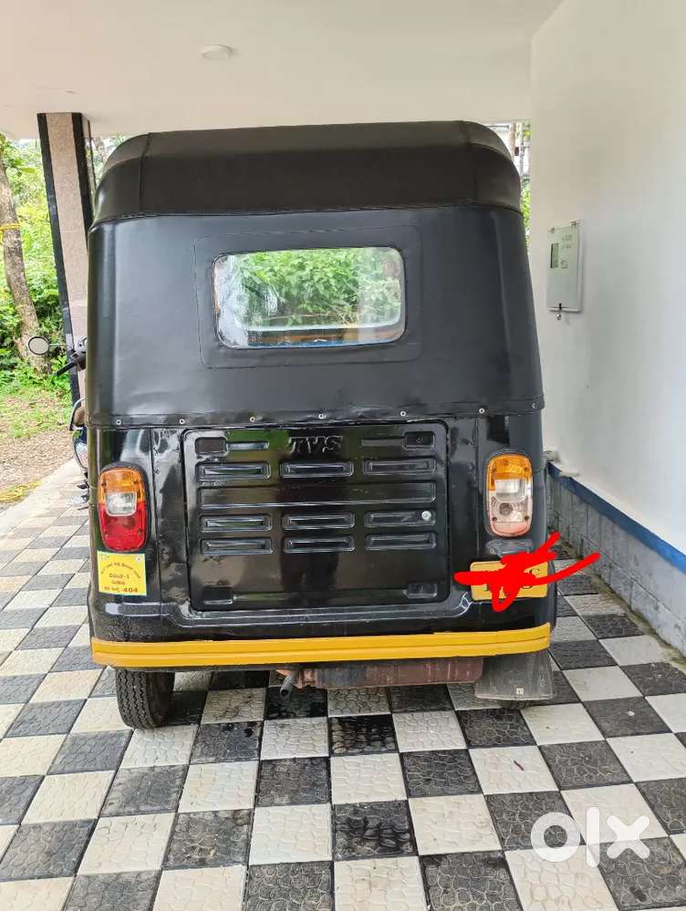 Selling my auto ricksha new tyres