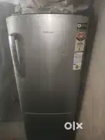 5 saal purana hai bas issme thoda colling kam kar raha hai