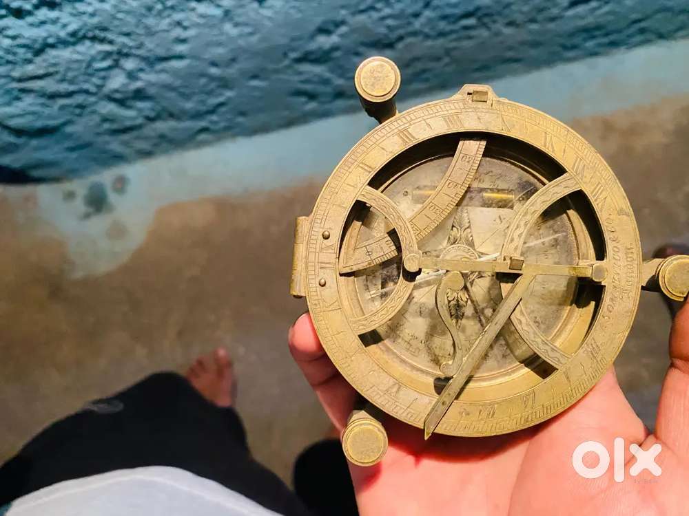 Old compass for London