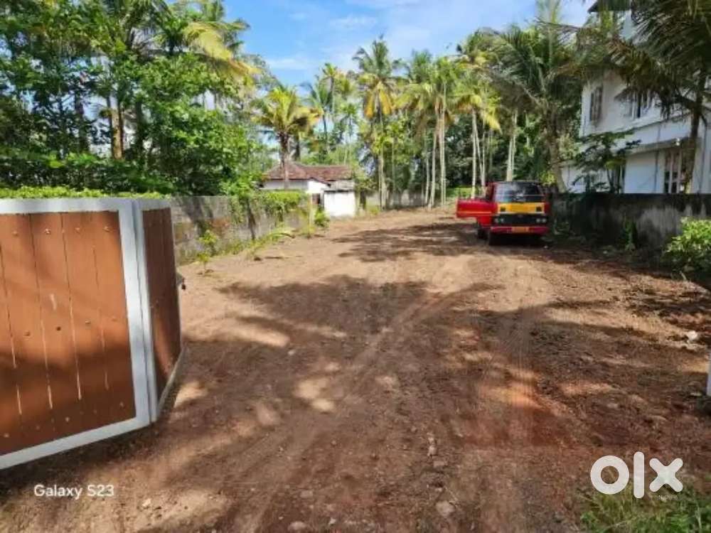 7 cent tar road front plot chittoor