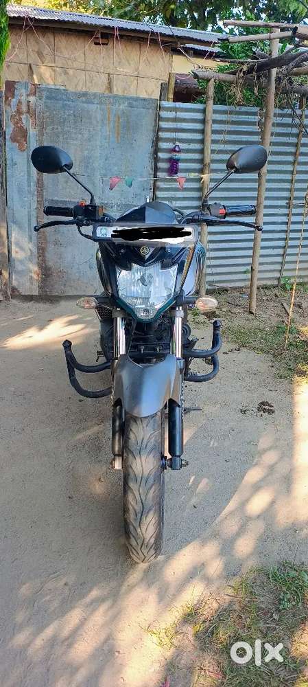 Yamaha FZ S 2017 november model. 8 years running